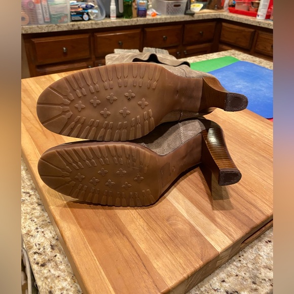 Ladies Taupe Suede Aldo Cuffed Stacked Heel Boots Size 40 - Picture 5 of 6